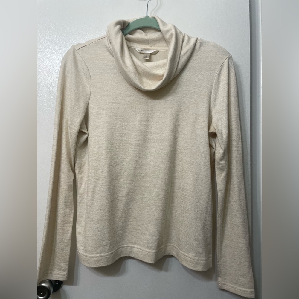 Banana Republic shirt size S